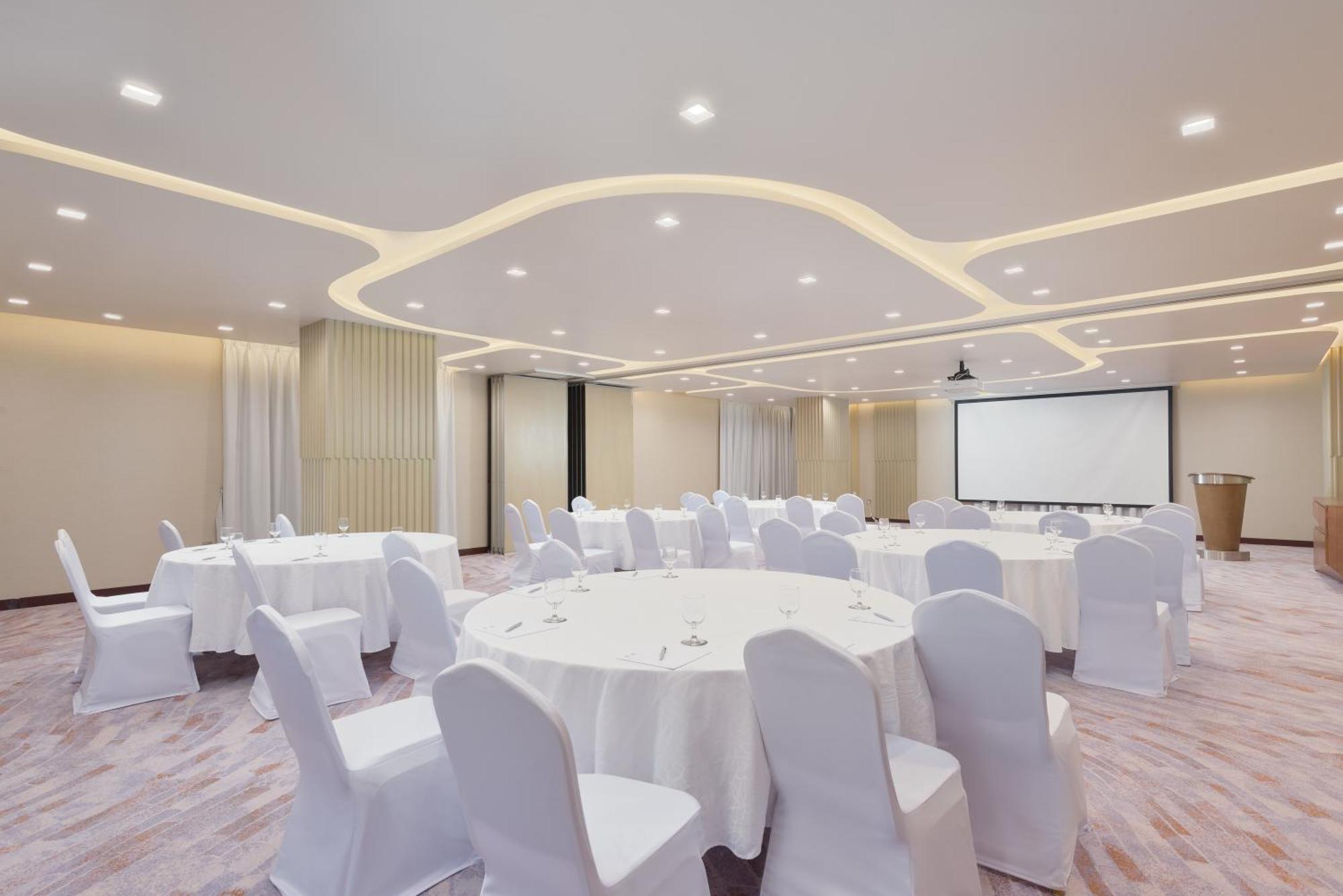 Intercityhotel Bawshar مسقط المظهر الخارجي الصورة