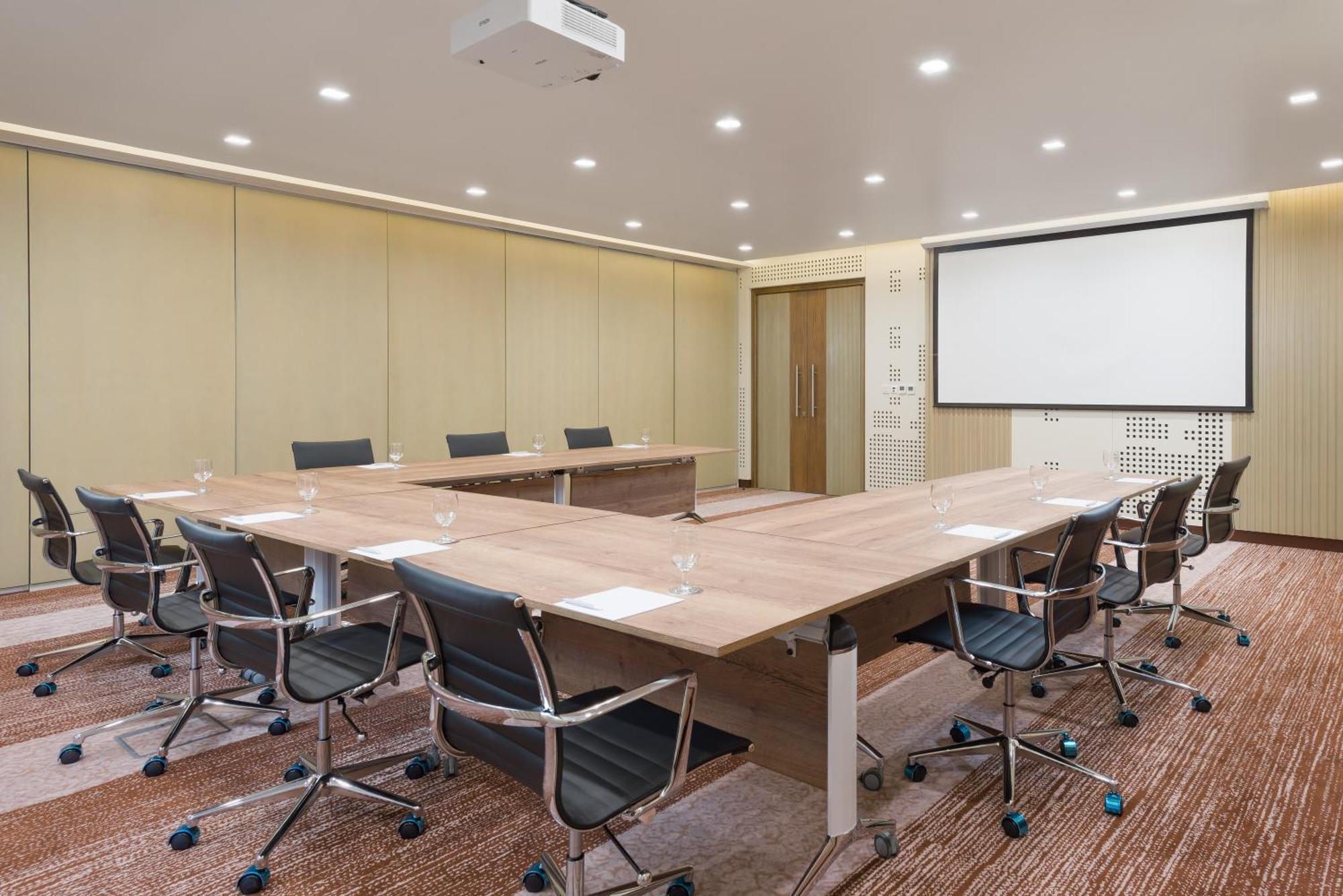 Intercityhotel Bawshar مسقط المظهر الخارجي الصورة